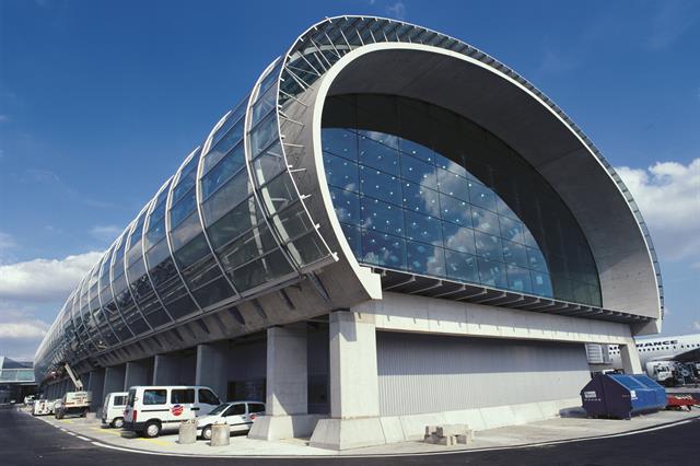 The 2004 Collapse Of Charles De Gaulle Airport's Terminal 2E